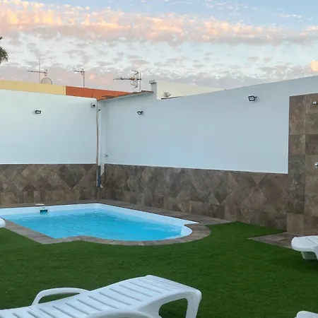 Tenerife Sur 2 *