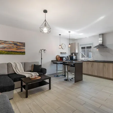 2 Omanai Tenerife Sur Apartment *