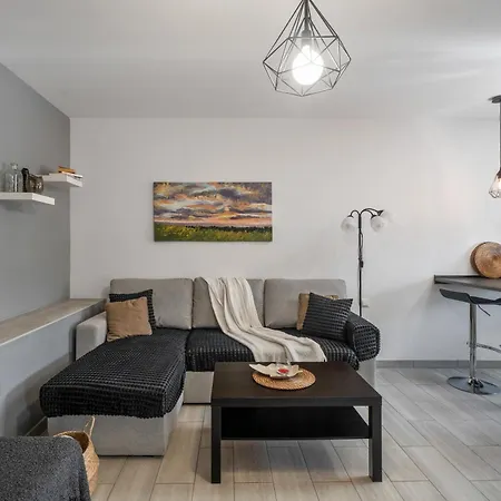 2 Omanai Tenerife Sur Apartment *